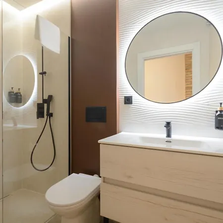 Aparthotel Escolastica Centro 3*