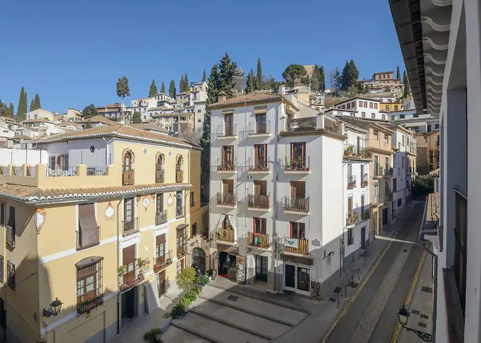 Escolastica Centro Aparthotel