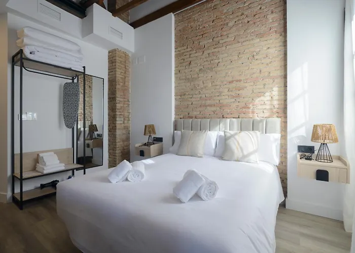 Aparthotel Escolastica Centro 3*