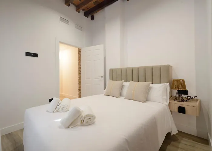 Escolastica Centro Aparthotel Granada