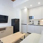 Apart-hotel Escolástica Centro 3*