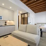 Escolástica Centro 3*